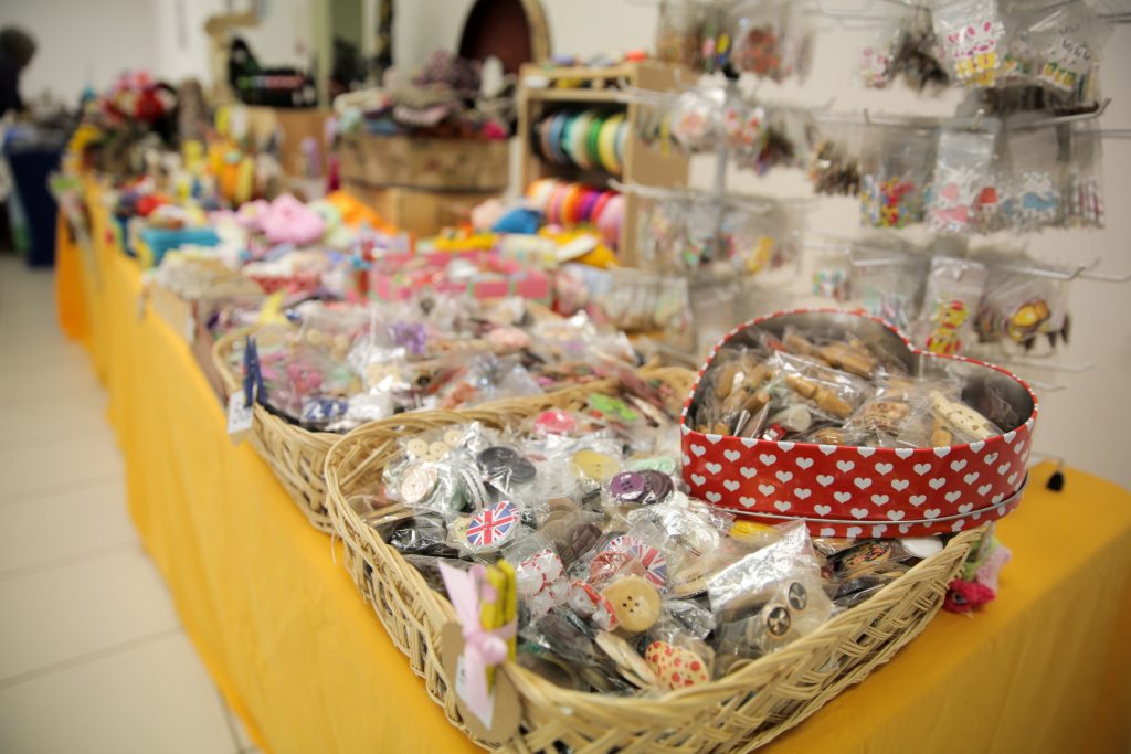 Philip Magowan Photography - Northern Ireland - 05th August 2016 High Street Mall in Portadown hosts a monthly craft fair, on the first Saturday in every month, organised by Sinead McMahon of Danann Crafts. Picture: Philip Magowan